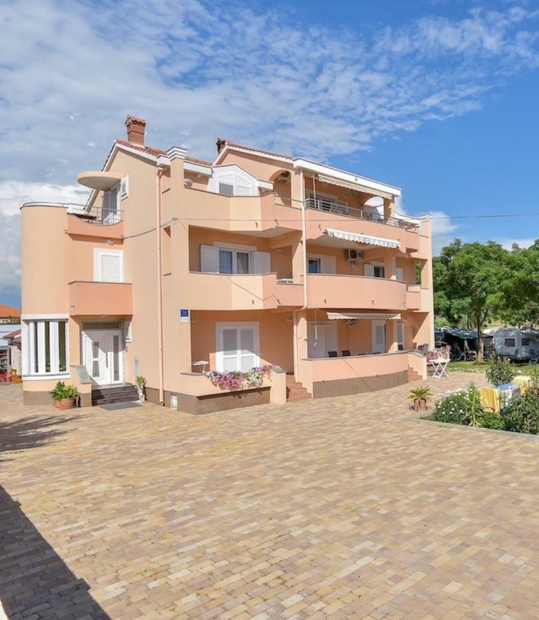 Apartments Medanic - Private Pool Privlaka  Exterior photo