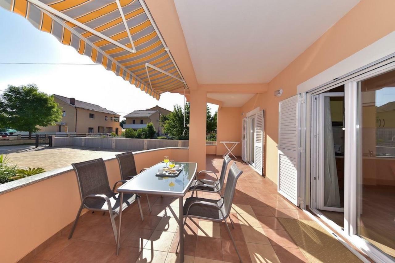 Apartments Medanic - Private Pool Privlaka  Exterior photo
