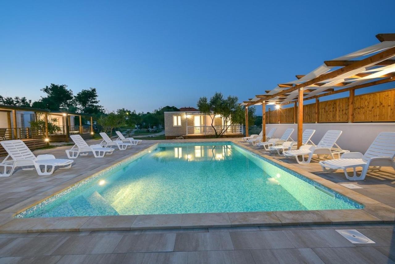 Apartments Medanic - Private Pool Privlaka  Exterior photo